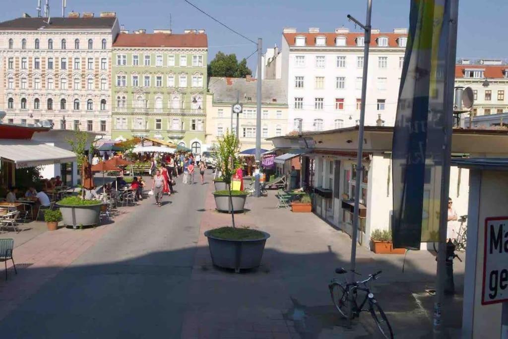 Center Apt In Best Area Near Park & Danube 20'To Airport Apartamento Viena Exterior foto